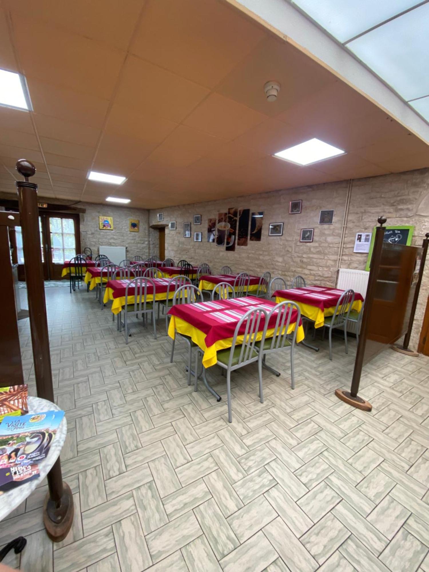 Hotel Restaurant La Place Malay-le-Grand Eksteriør billede